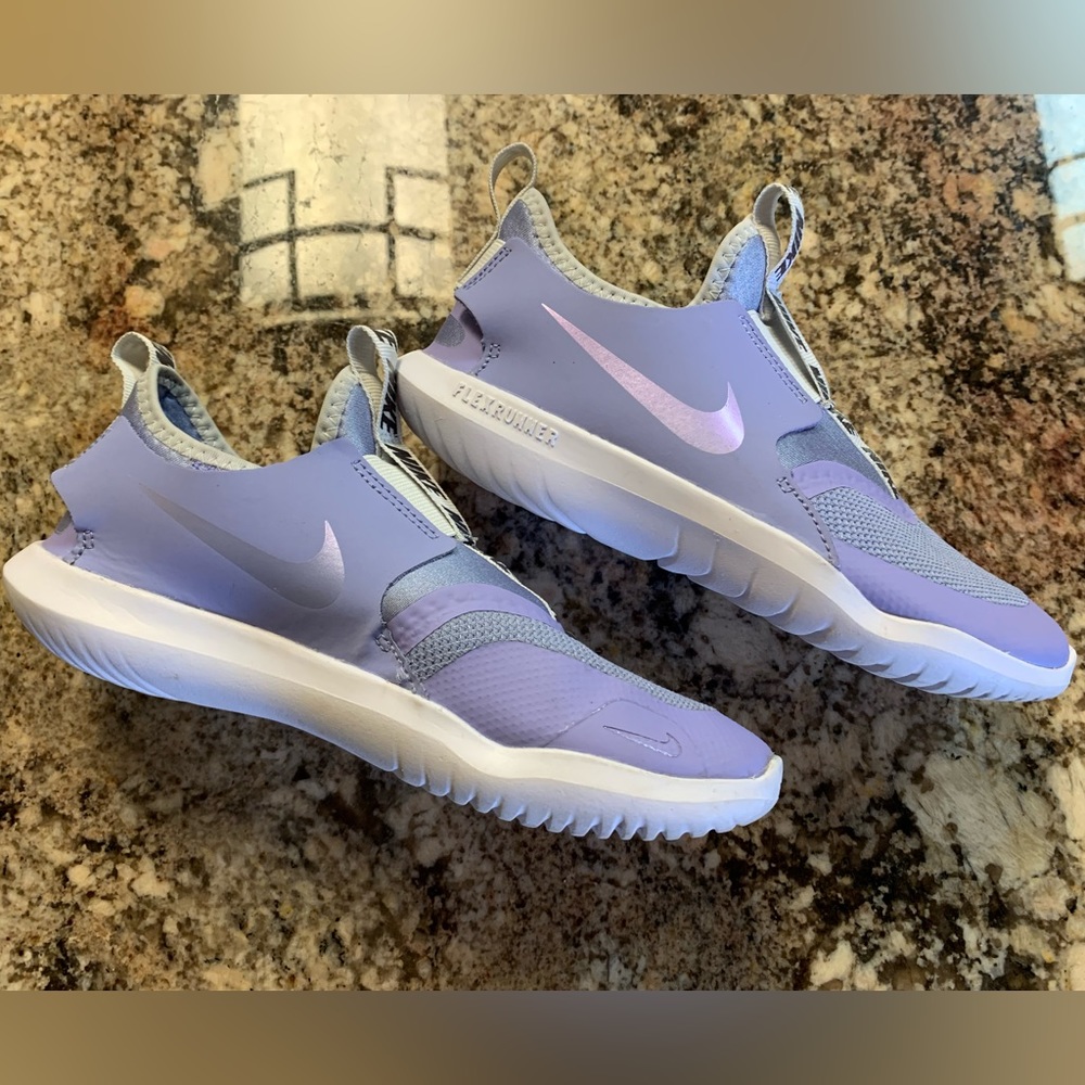 Lavender Nike Flexrunner Tennis Shoes- Youth 3 AT4663-501